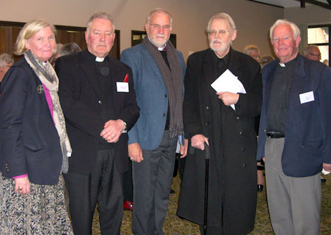  1-Bishop Victoria Matthews(Chch), the Vicar, Bishop Kelvin Wright(Dn), Carl Somers-Edgar and Les Steele.JPG 